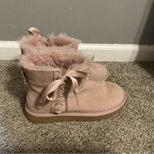 Ugg Fluzzy Boots Light Pink Size 9